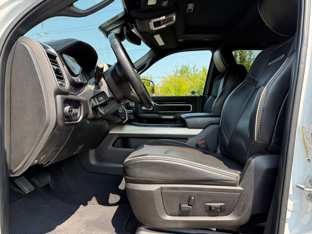 Used 2019 RAM 3500 Laramie AWD/4WD image 12