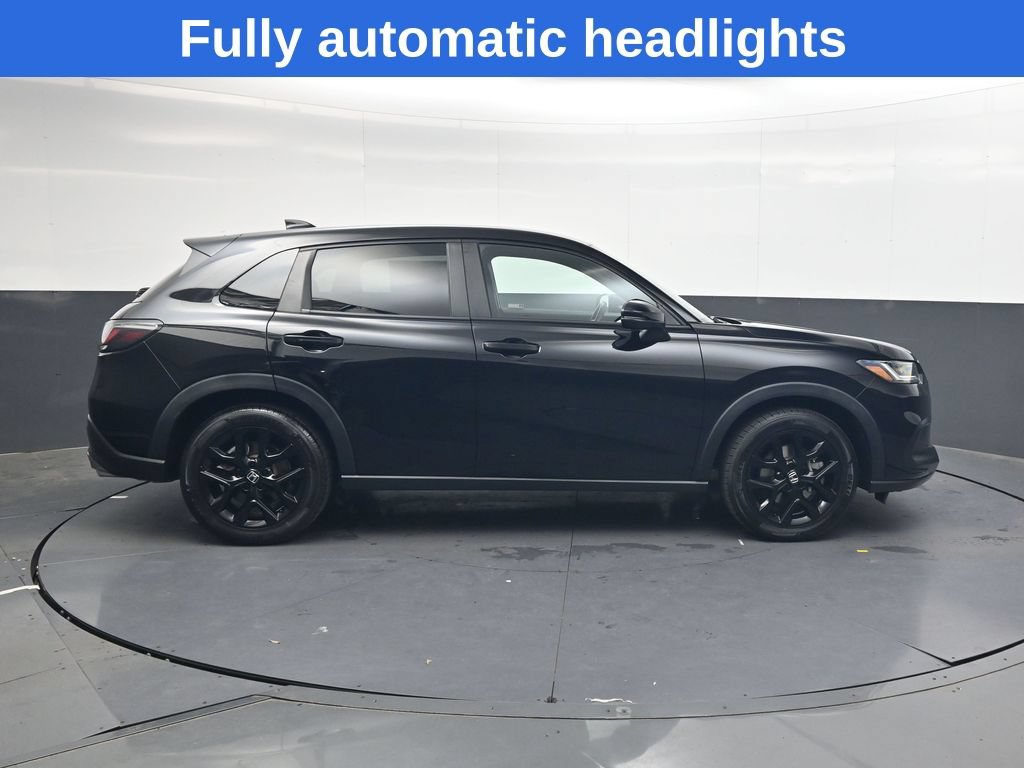 Used 2024 Honda HR-V Sport image 3