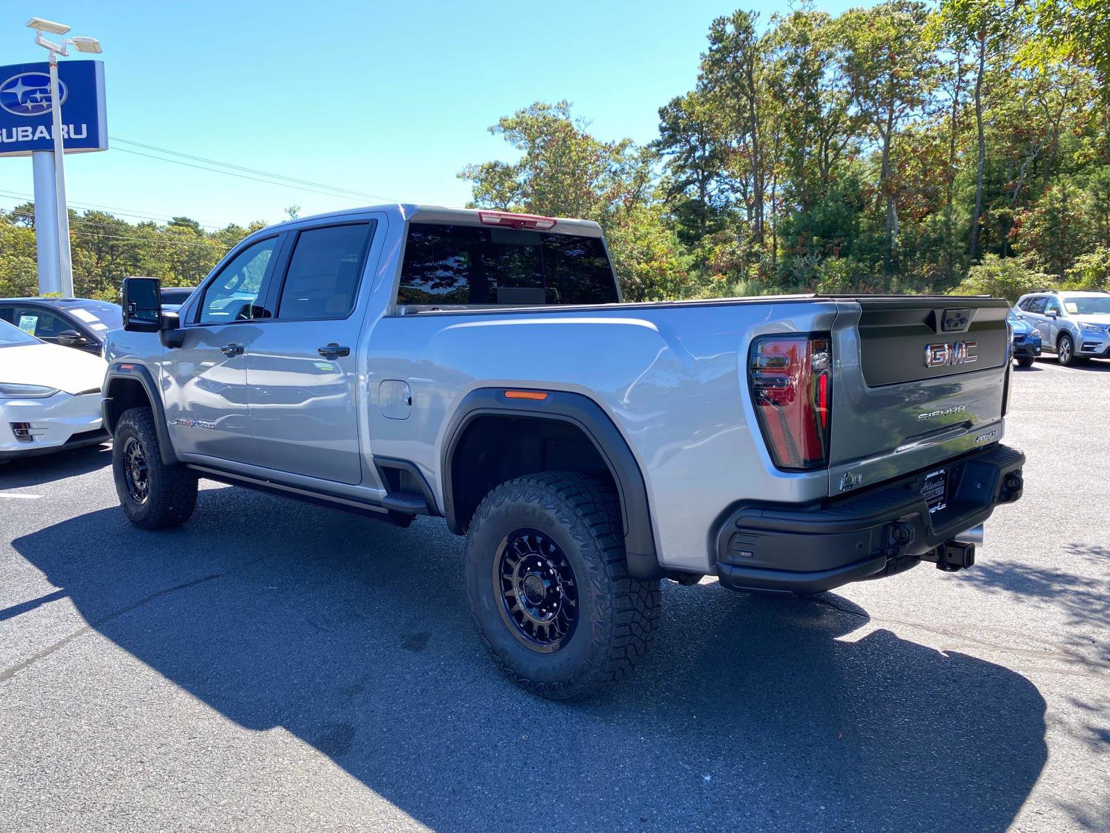 Used 2025 GMC Sierra 2500 AT4X w/ AT4X AEV Edition image 5