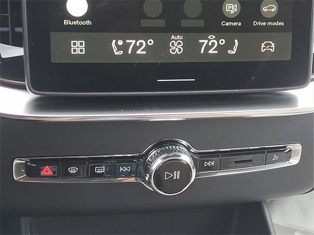 New 2026 Volvo XC90 B6 Plus w/ Protection Package Premier image 9