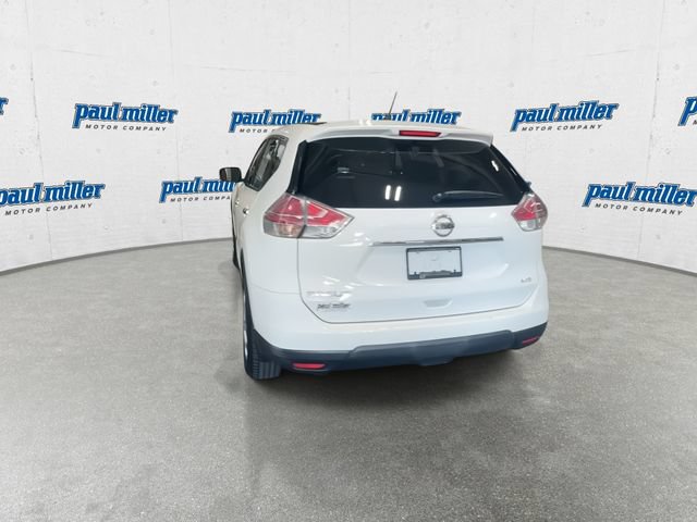 Used 2015 Nissan Rogue S AWD/4WD image 9