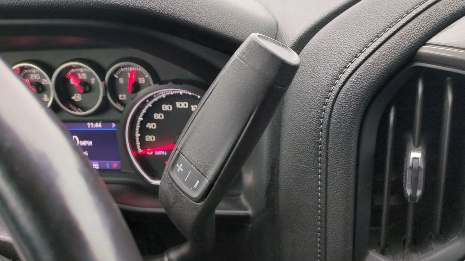 Used 2021 Chevrolet Silverado 1500 RST image 34