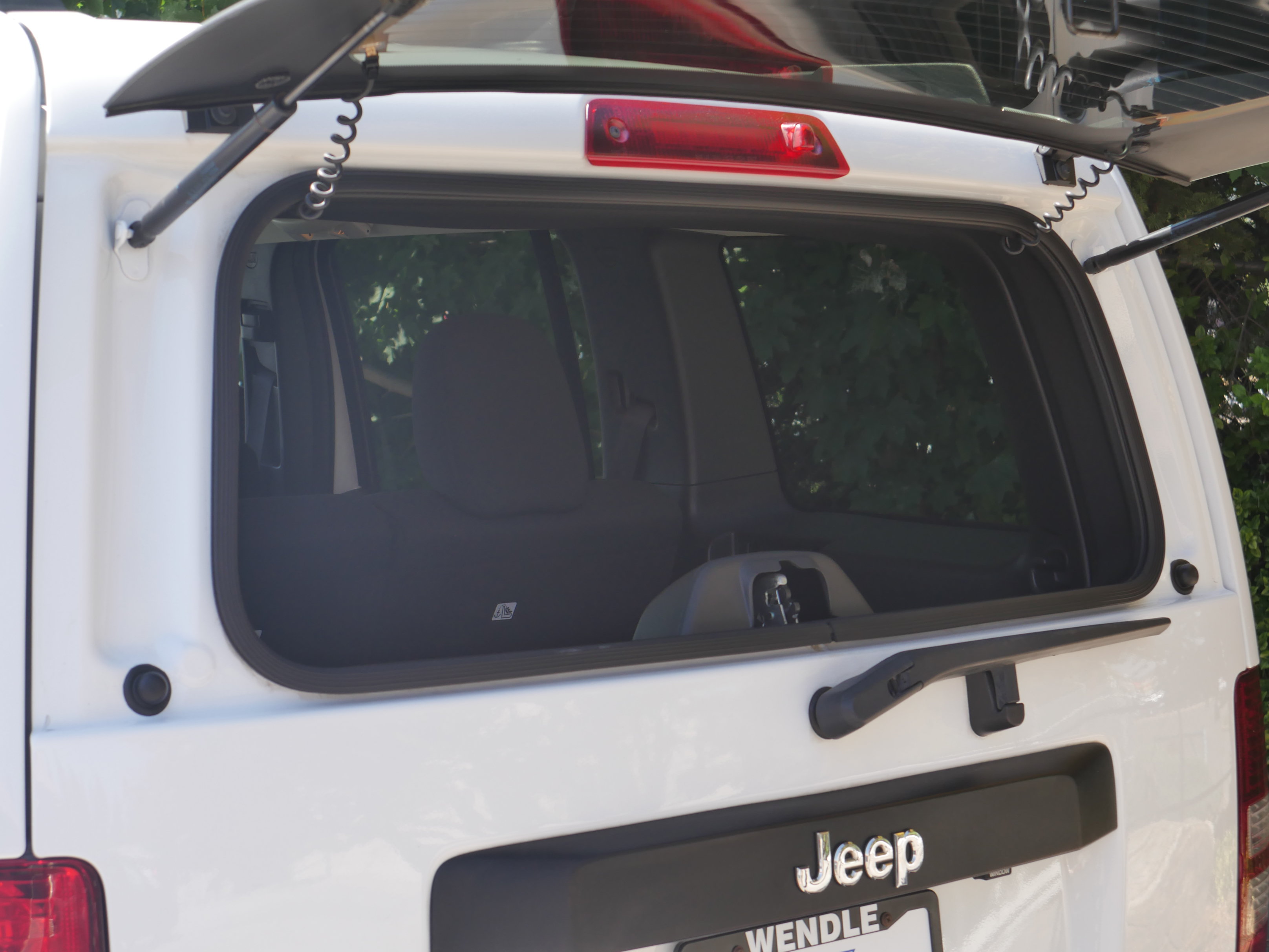 Used 2012 Jeep Liberty Sport w/ Popular Equipment Group AWD/4WD image 15