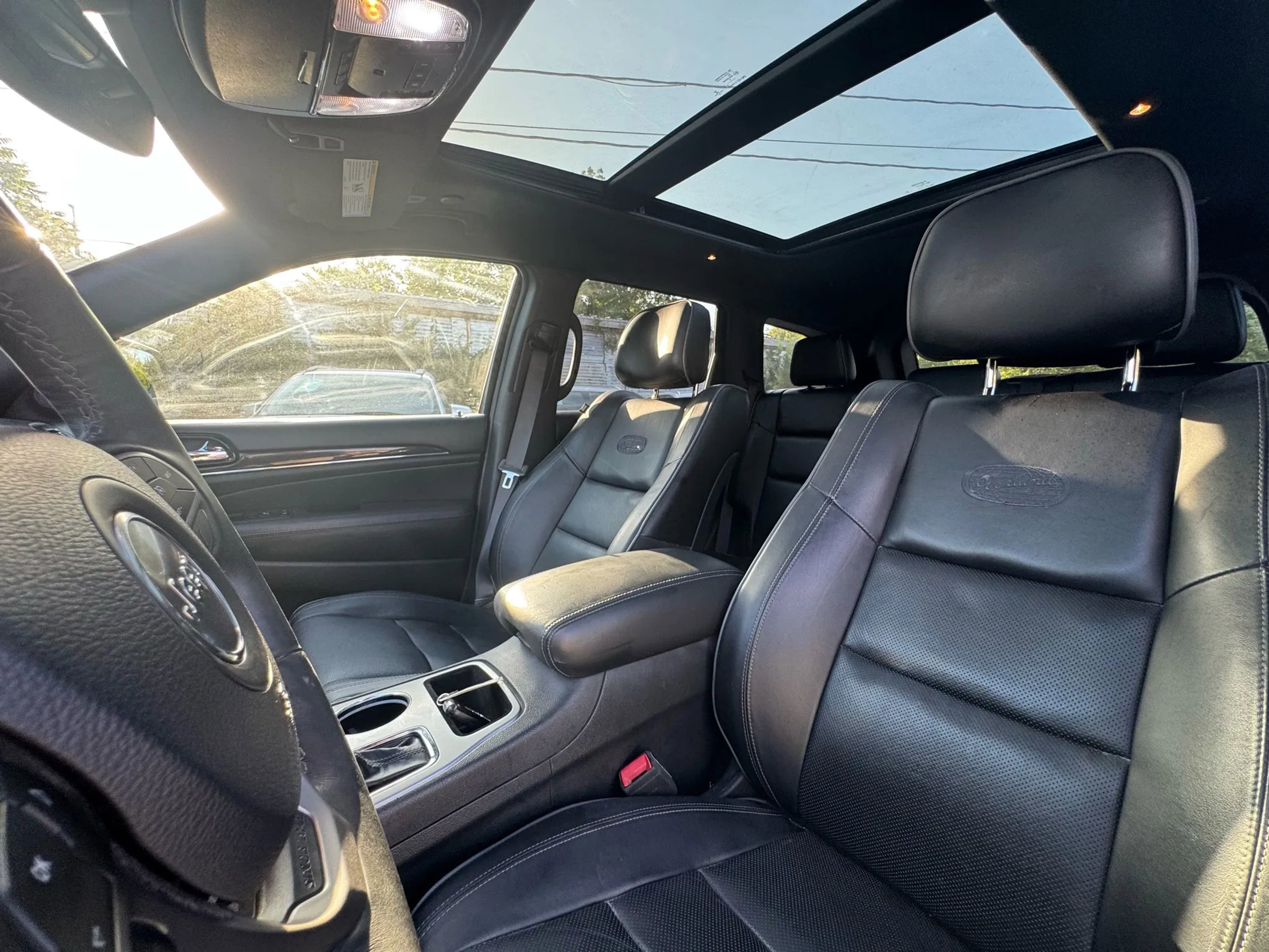 Used 2019 Jeep Grand Cherokee Overland image 21