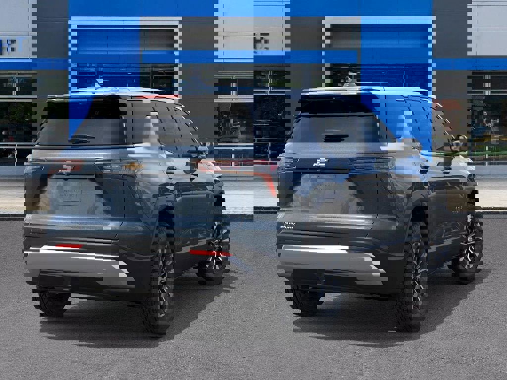 New 2026 Chevrolet Equinox LT image 4