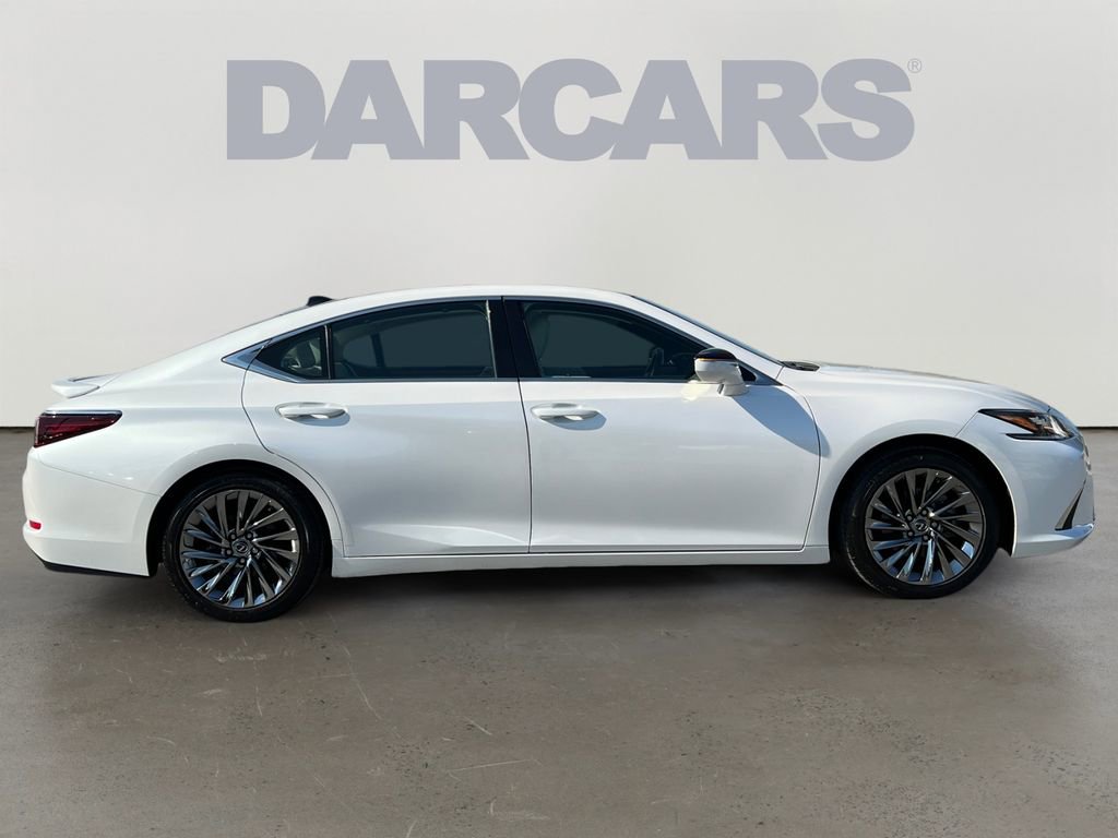 Used 2024 Lexus ES 350 Ultra Luxury w/ Accessory Package (Z2) image 6