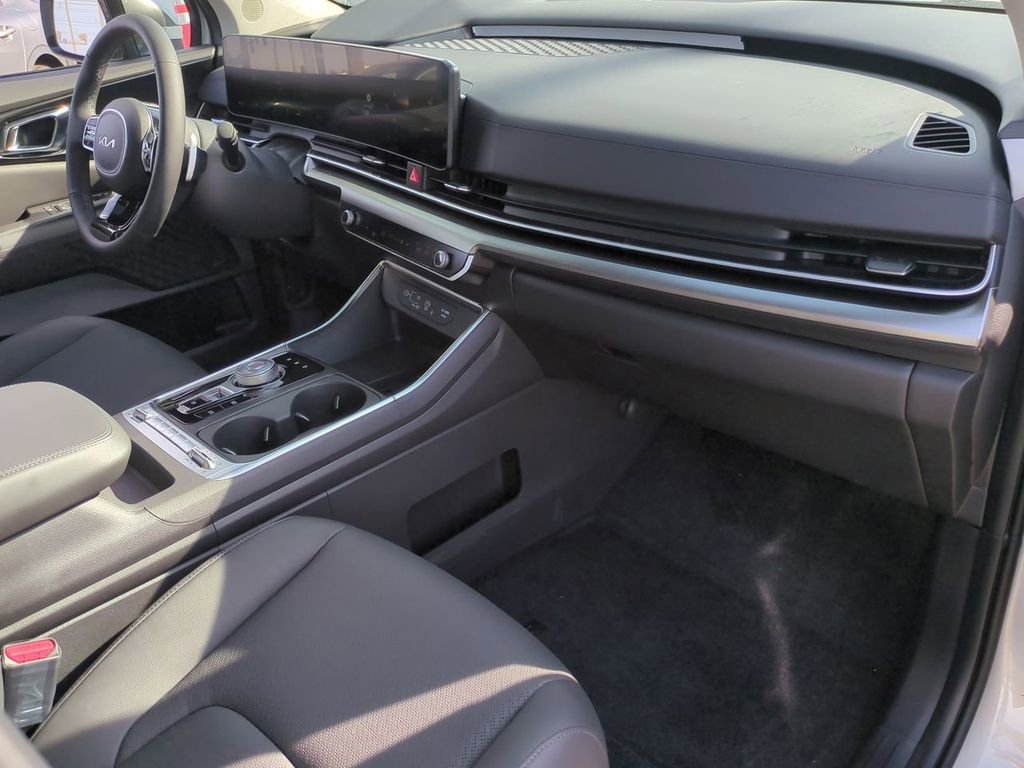 New 2026 Kia Carnival SX Prestige FWD image 30