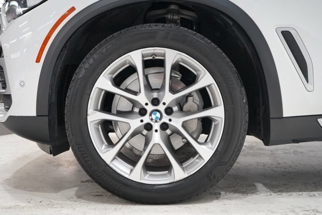 Used 2020 BMW X5 xDrive40i w/ Premium Package AWD/4WD image 11
