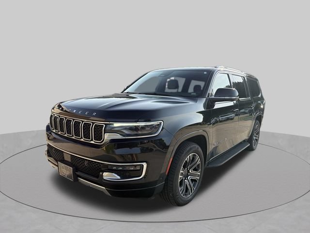 Used 2024 Jeep Wagoneer L Series II w/ Flexible Seating Group AWD/4WD image 7