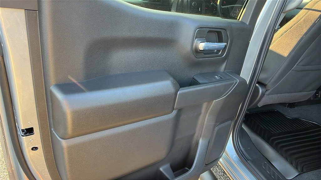 New 2026 Chevrolet Silverado 1500 Custom Trail Boss w/ Turbomax Blackout Package image 16