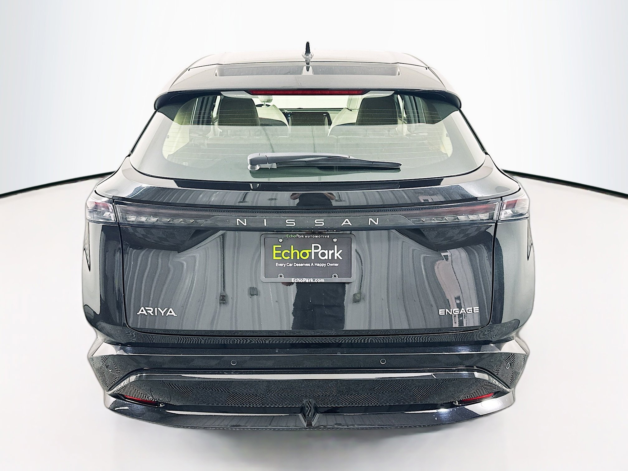 Used 2024 Nissan Ariya FWD image 7