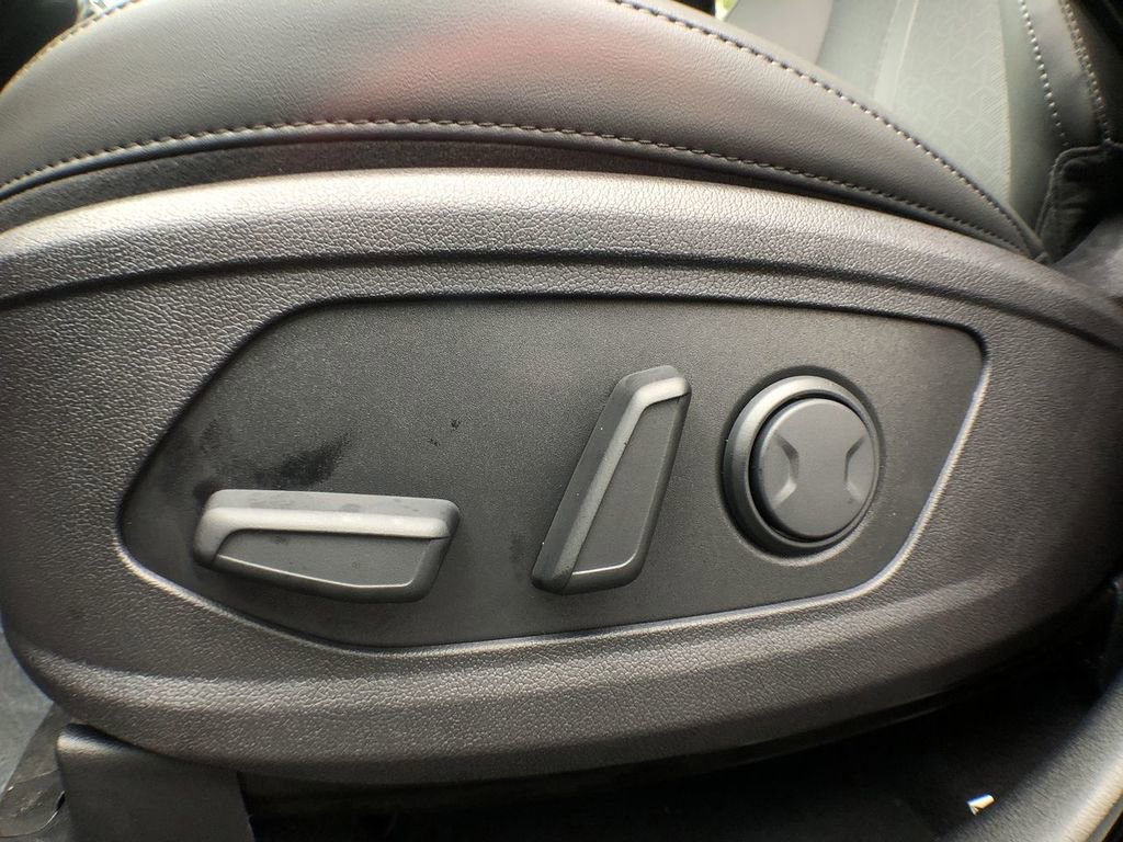 Used 2022 Kia Sorento EX w/ Panoramic Sunroof Package image 31