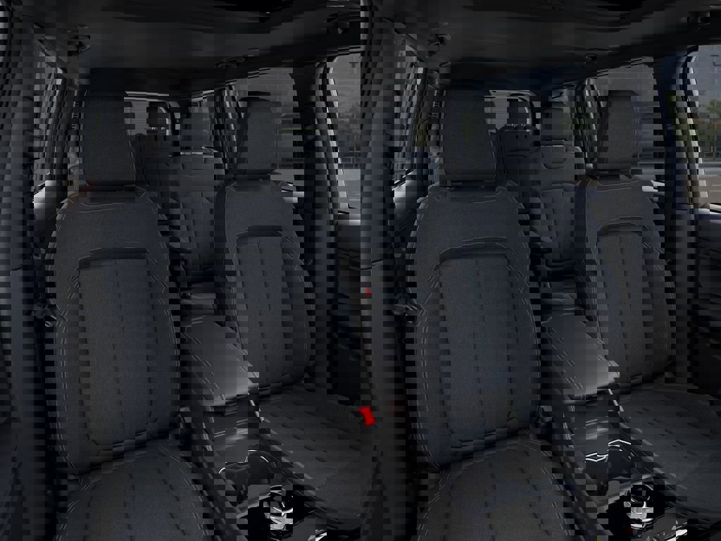 New 2025 Jeep Grand Cherokee L Laredo w/ Luxury Tech Group I image 18