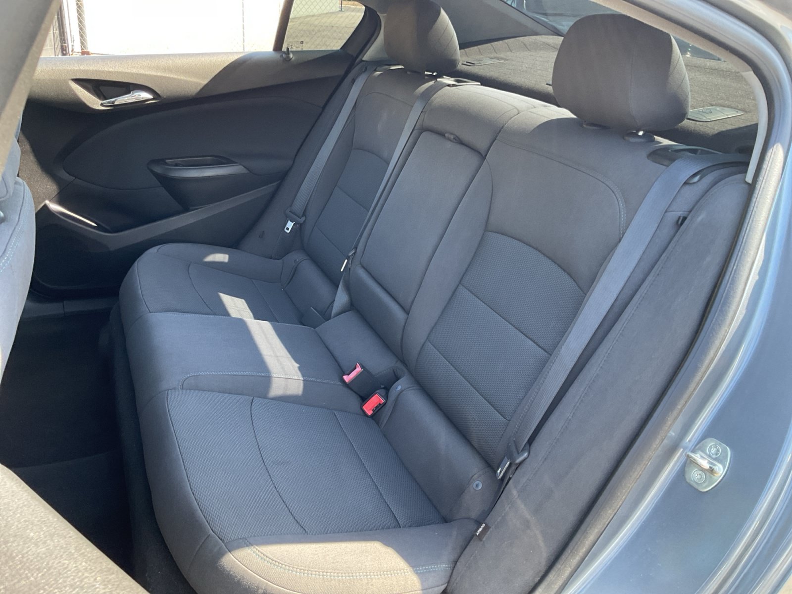 Used 2019 Chevrolet Cruze LT w/ Convenience Package FWD image 18