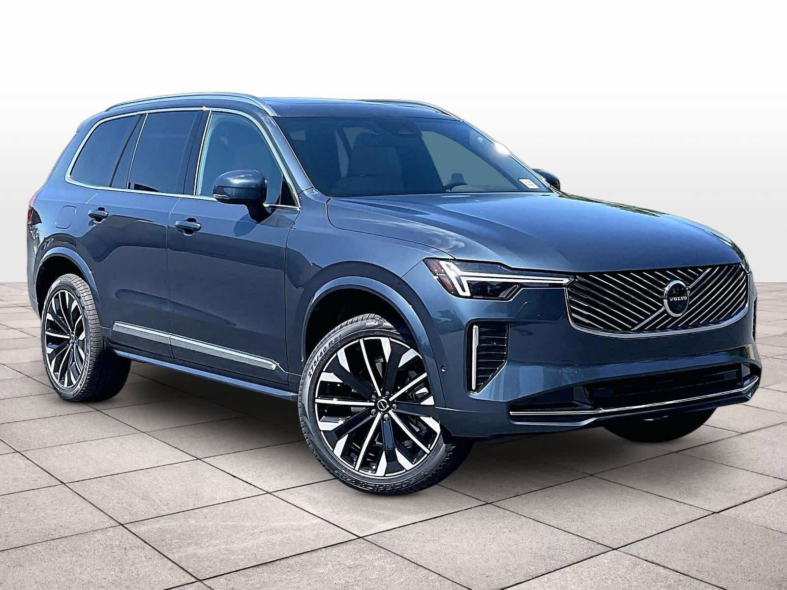 New 2026 Volvo XC90 B6 Plus w/ Protection Package Premier image 2