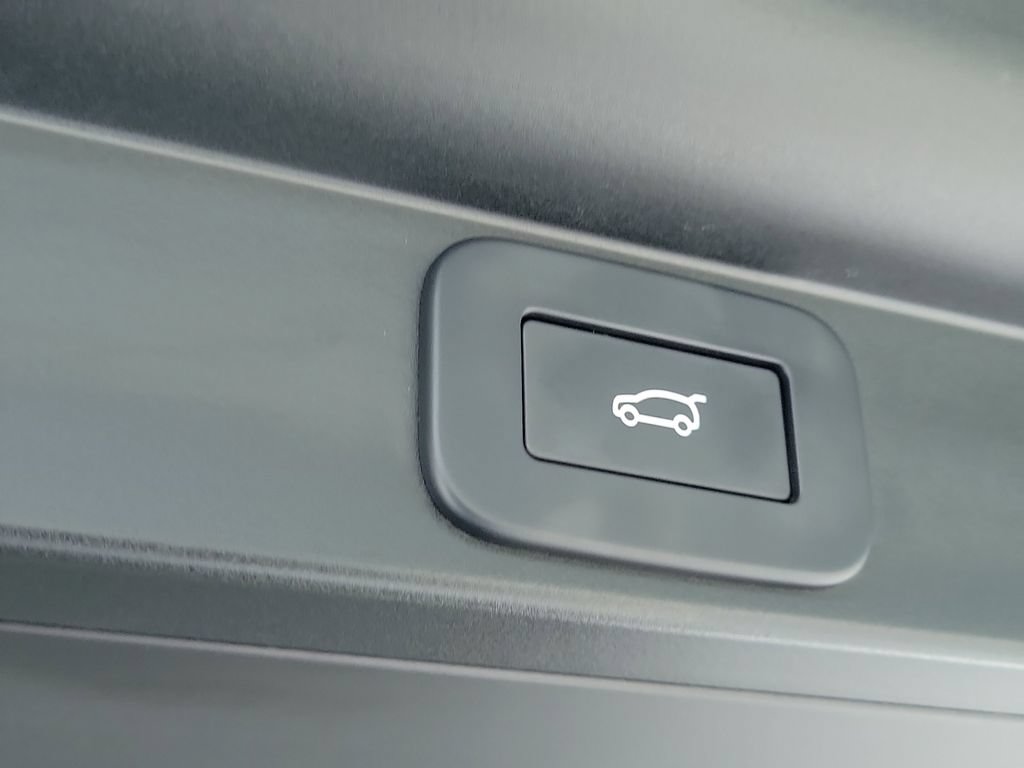 Certified 2025 Land Rover Range Rover Autobiography AWD/4WD image 12