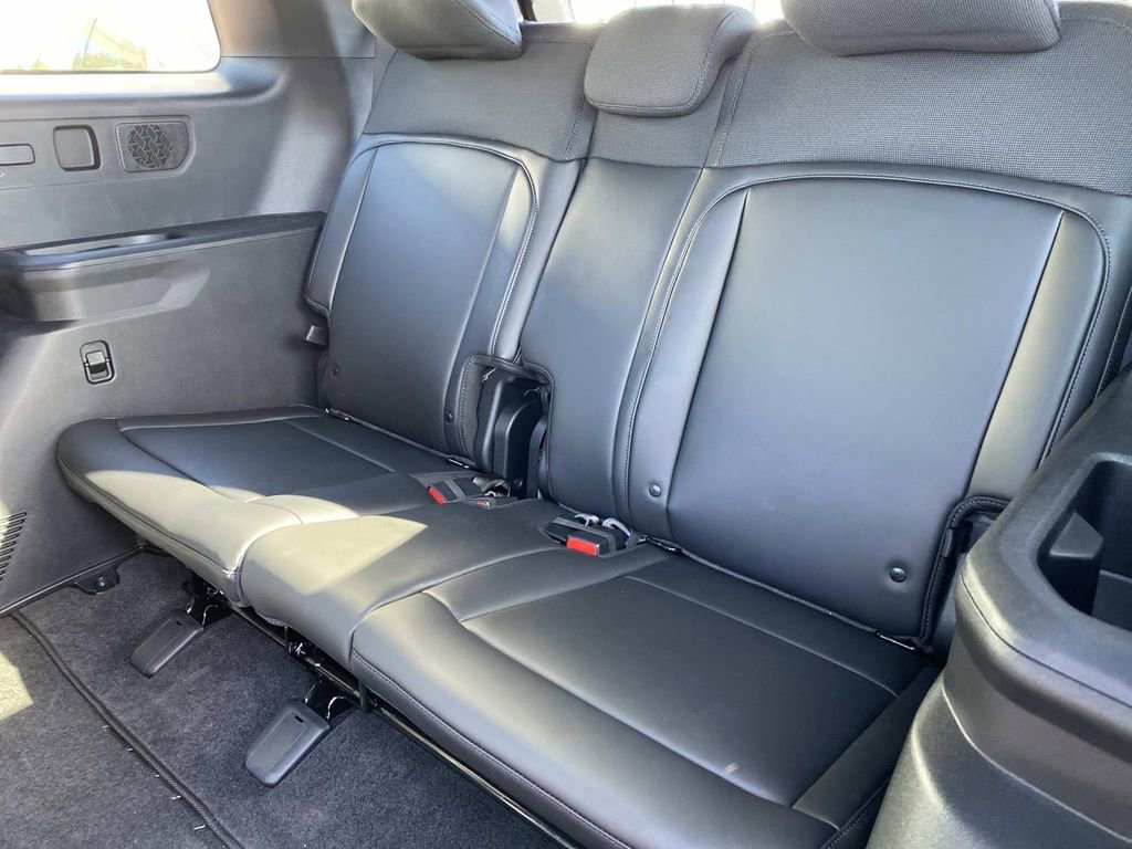 New 2027 Kia Telluride S image 7