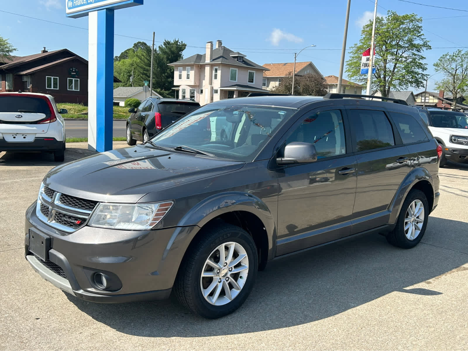 Used 2014 Dodge Journey SXT w/ Flexible Seating Group FWD image 3