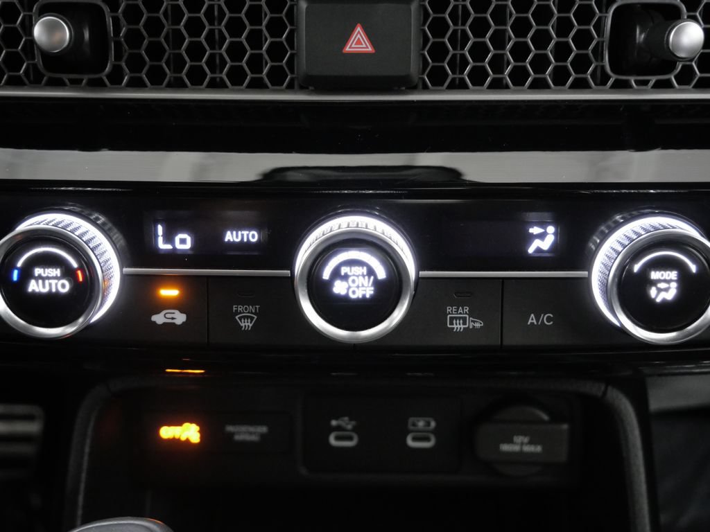 Used 2025 Honda Civic Sport image 19