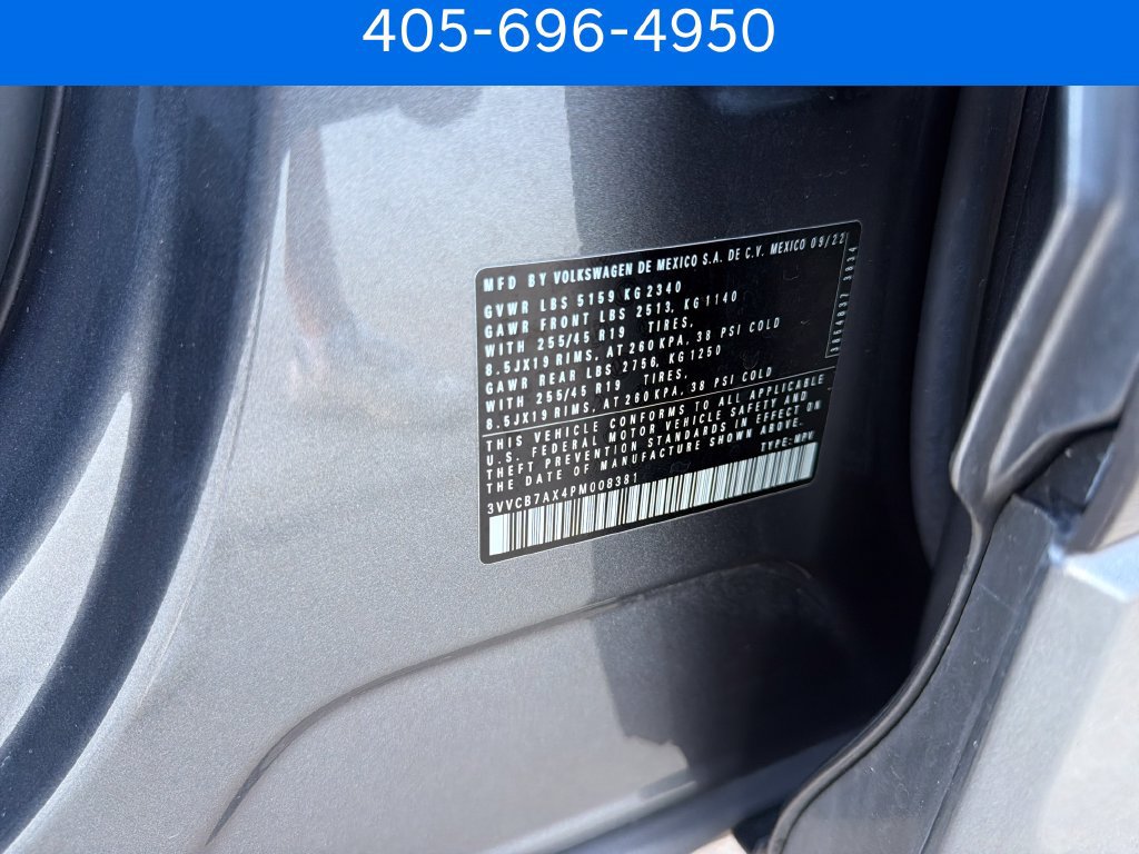Used 2023 Volkswagen Tiguan SE R-Line FWD image 37