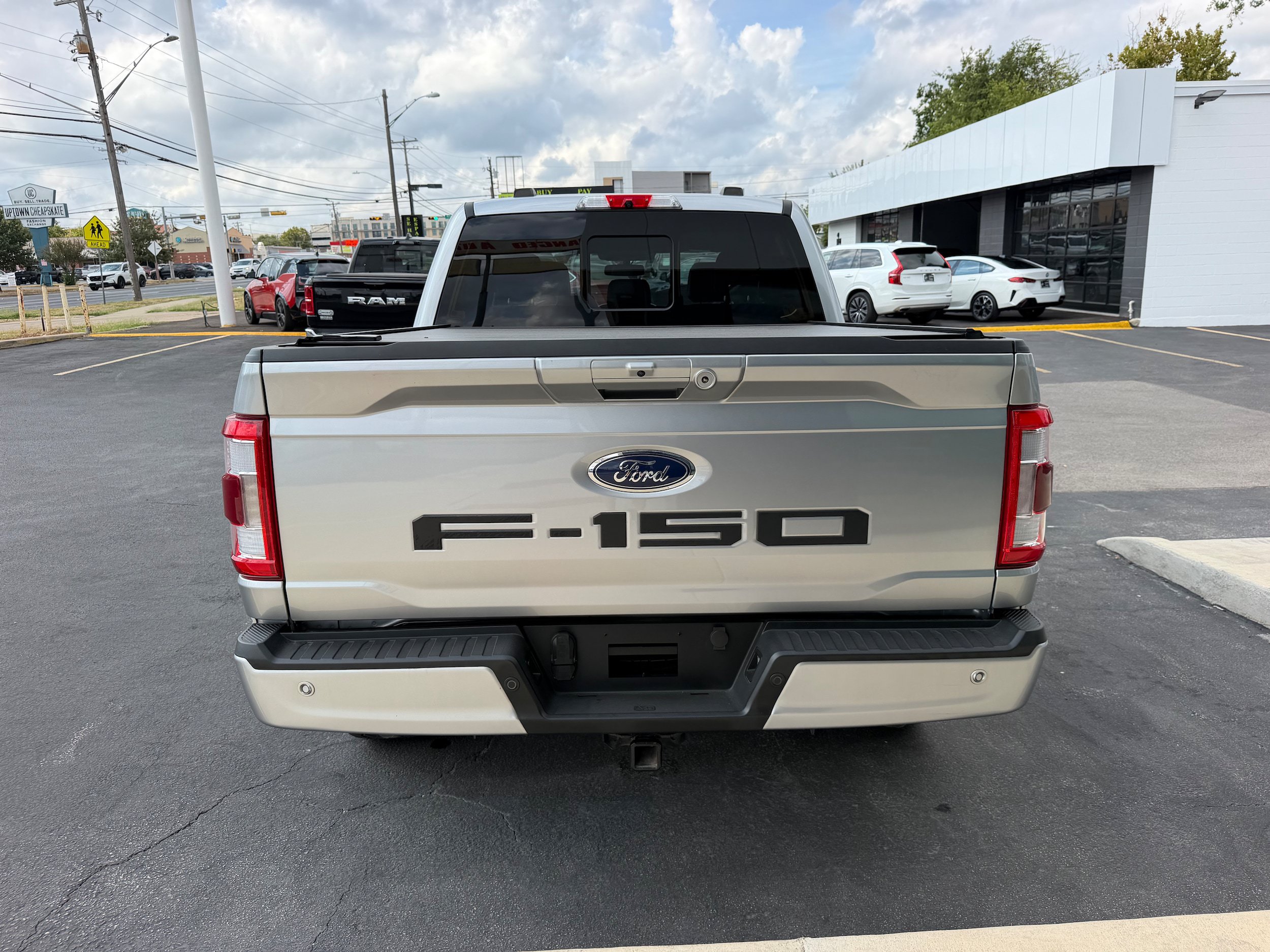 Used 2022 Ford F150 Lariat AWD/4WD image 5