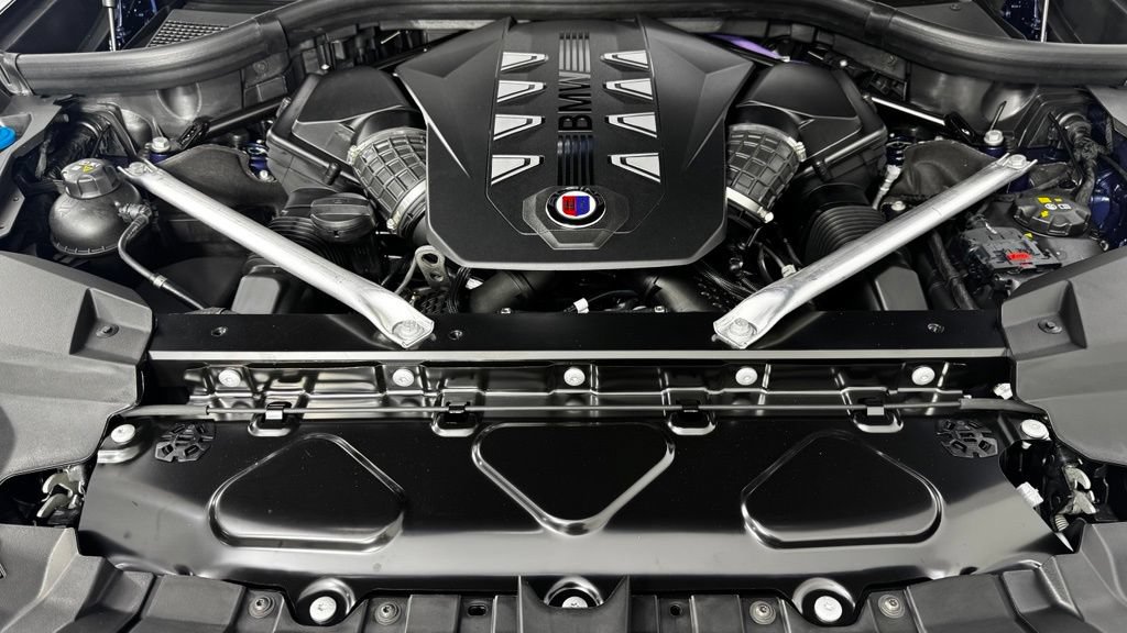 New 2026 BMW ALPINA XB7 AWD/4WD image 9
