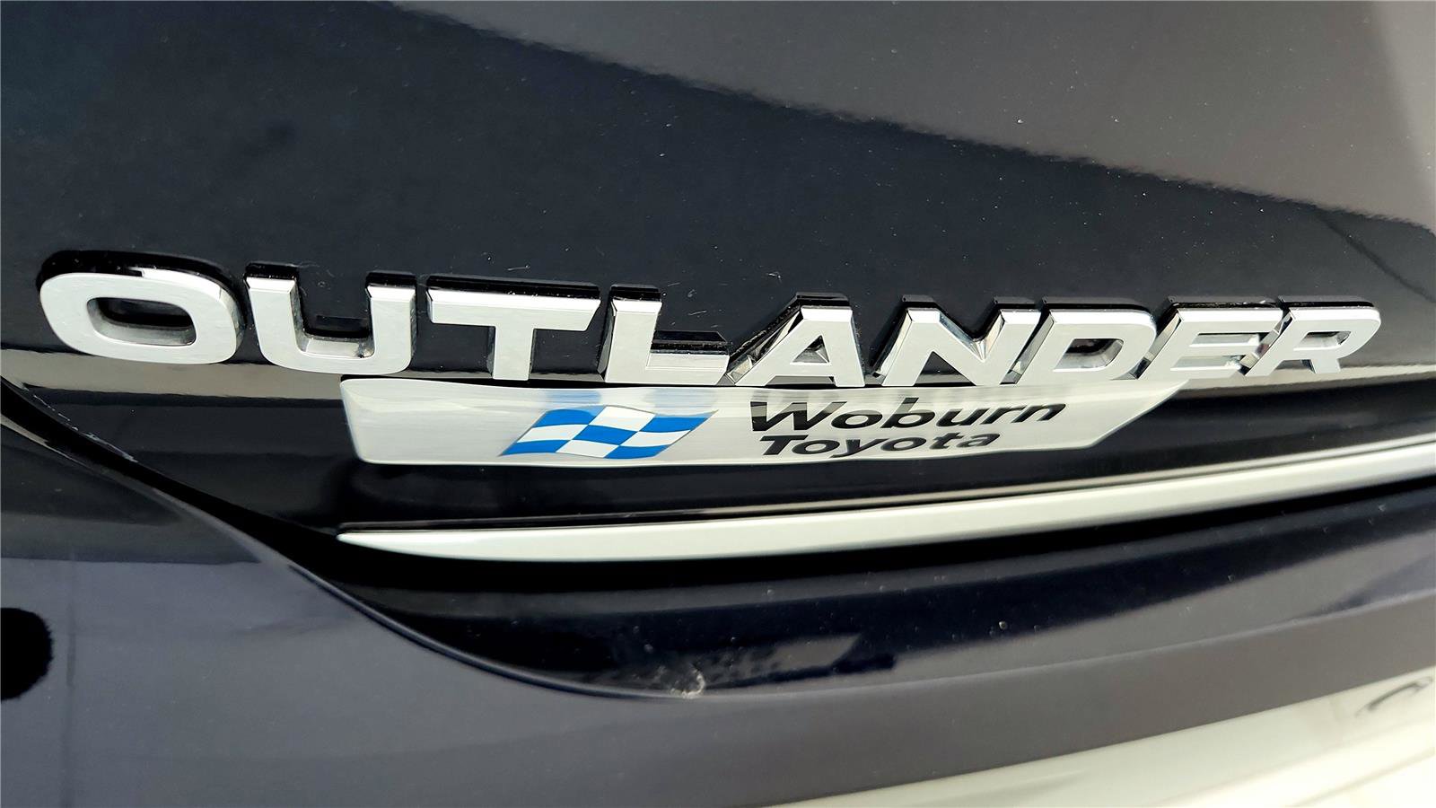 Used 2025 Mitsubishi Outlander SEL image 13