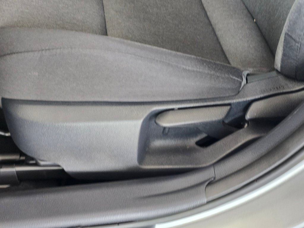 Used 2025 Toyota Camry LE FWD image 20