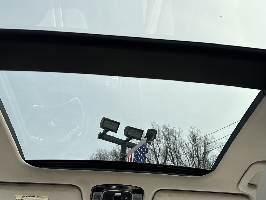 Used 2023 Hyundai Sonata Limited w/ Cargo Package image 16