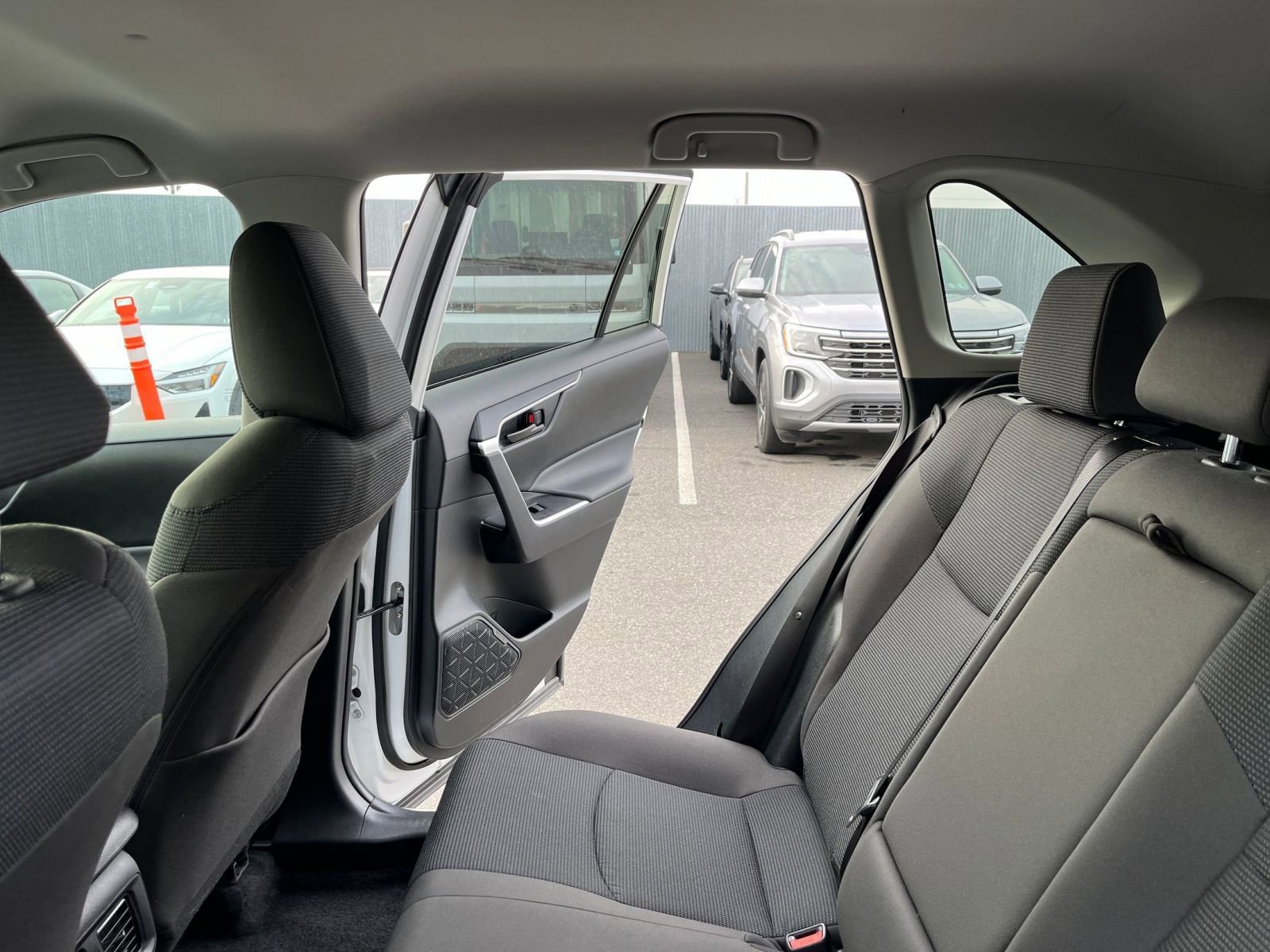 Used 2025 Toyota RAV4 LE image 38