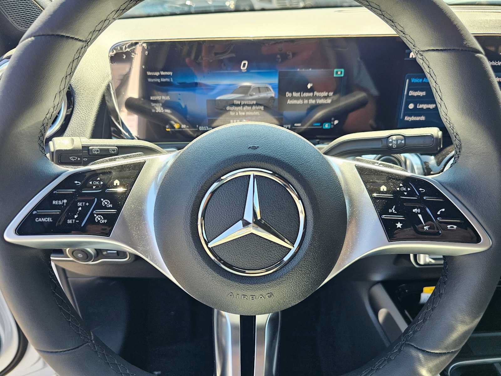 New 2026 Mercedes-Benz GLB 250 image 22