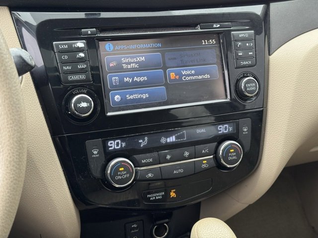 Used 2015 Nissan Rogue SV w/ SV Premium Package image 28