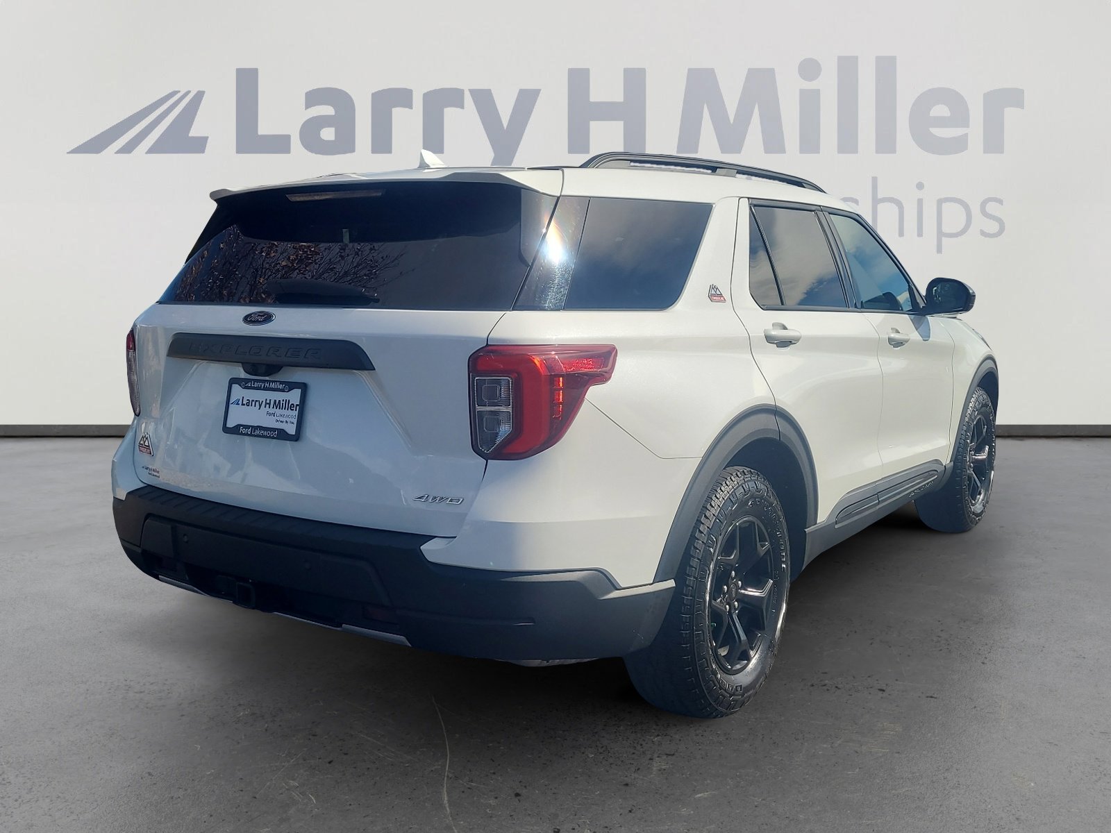 Used 2023 Ford Explorer Timberline w/ Timberline Technology Package image 5