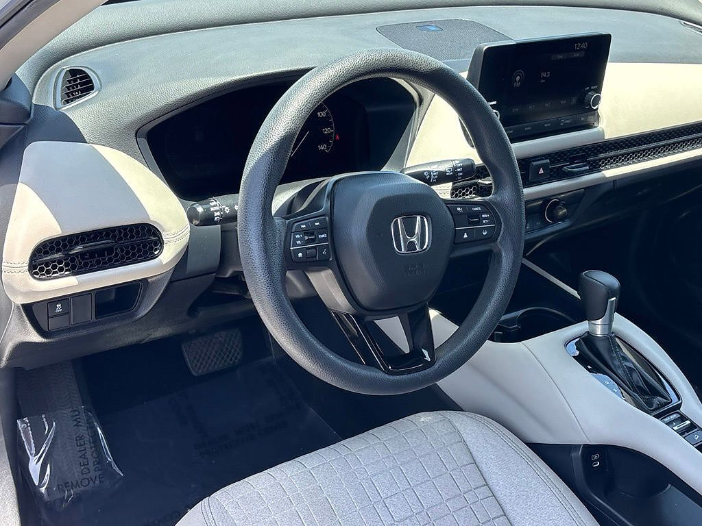 Used 2024 Honda HR-V LX image 9