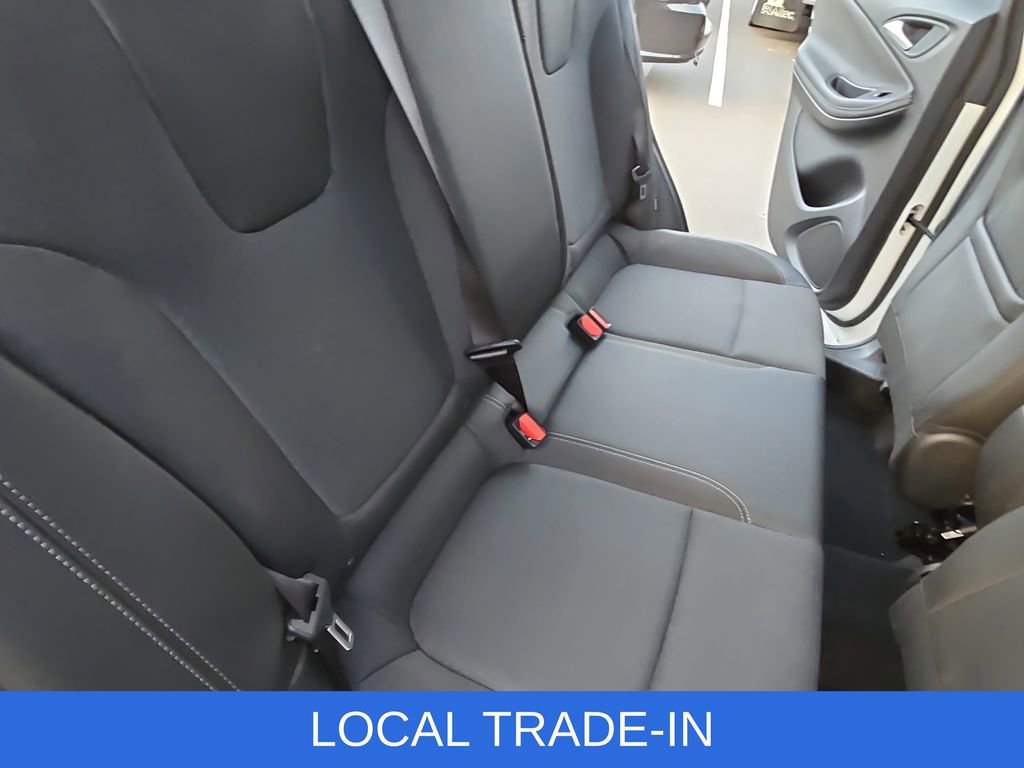 Used 2024 Buick Encore GX Preferred AWD/4WD image 11