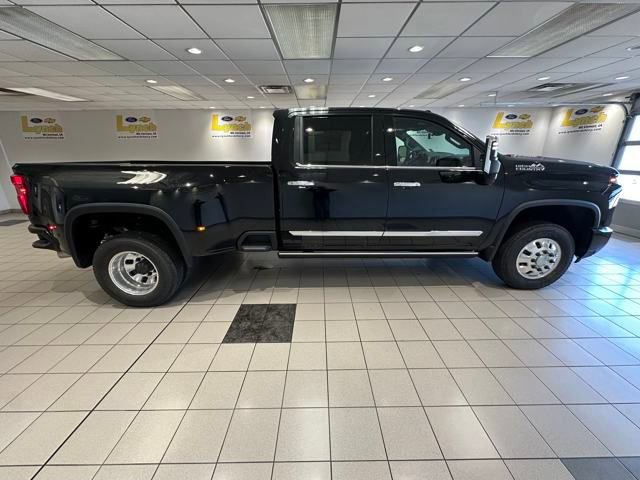 New 2026 Chevrolet Silverado 3500 High Country w/ High Country Premium Package image 3