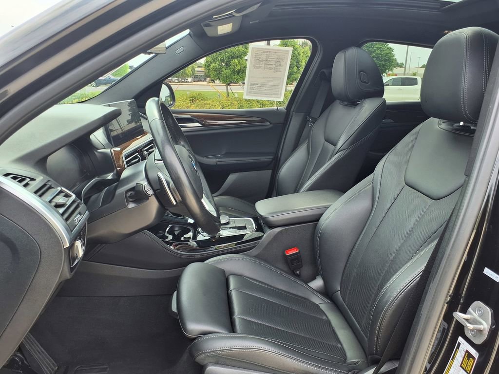 Used 2023 BMW X4 xDrive30i w/ Parking Assistance Package AWD/4WD image 14