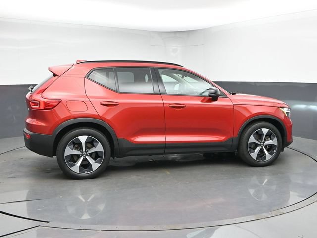 Used 2023 Volvo XC40 B5 Plus w/ Driver Assist Package AWD/4WD image 9
