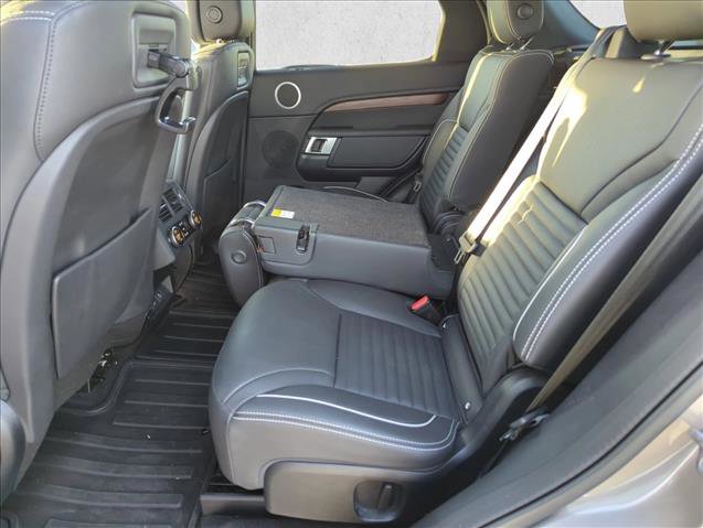 Used 2024 Land Rover Discovery Dynamic SE image 22