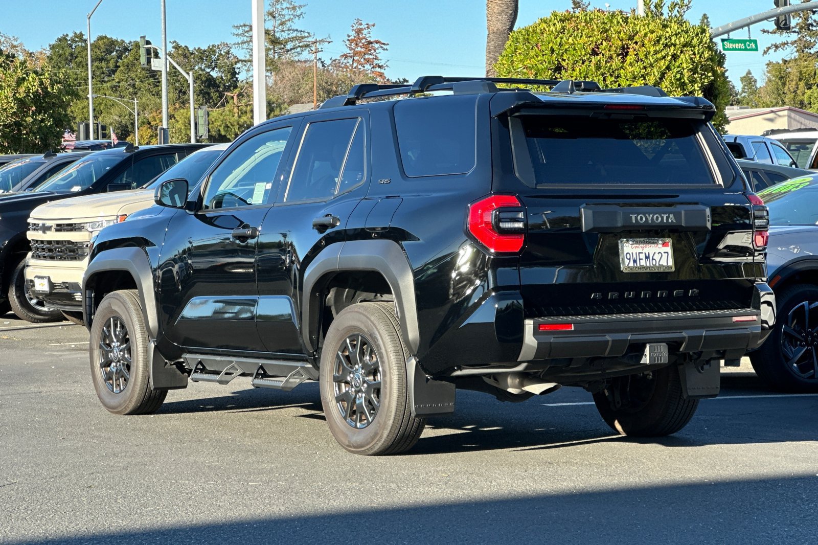 Used 2025 Toyota 4Runner SR5 AWD/4WD image 7