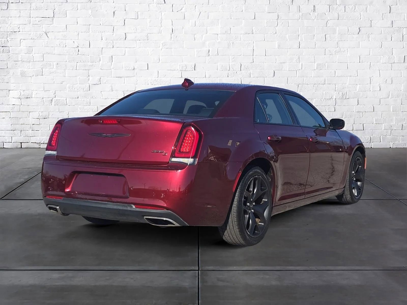 Used 2021 Chrysler 300 S image 3