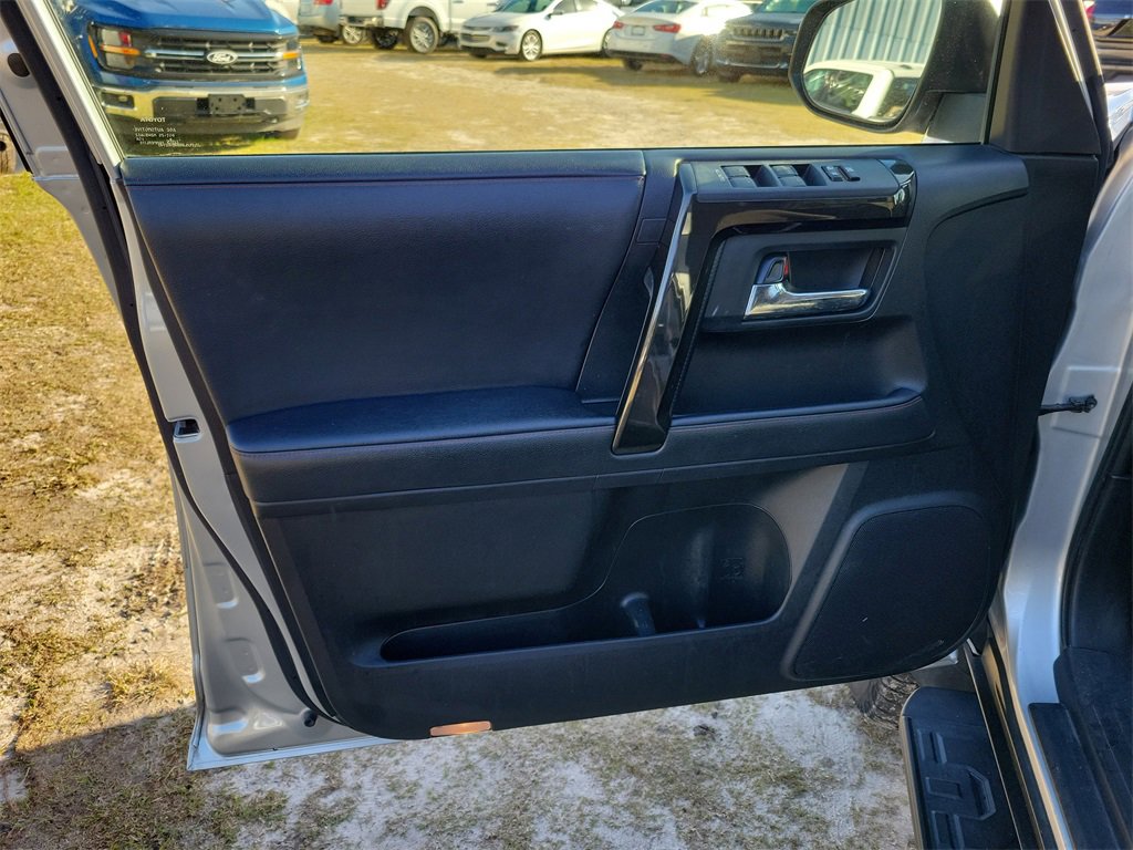 Used 2021 Toyota 4Runner TRD Off-Road image 11