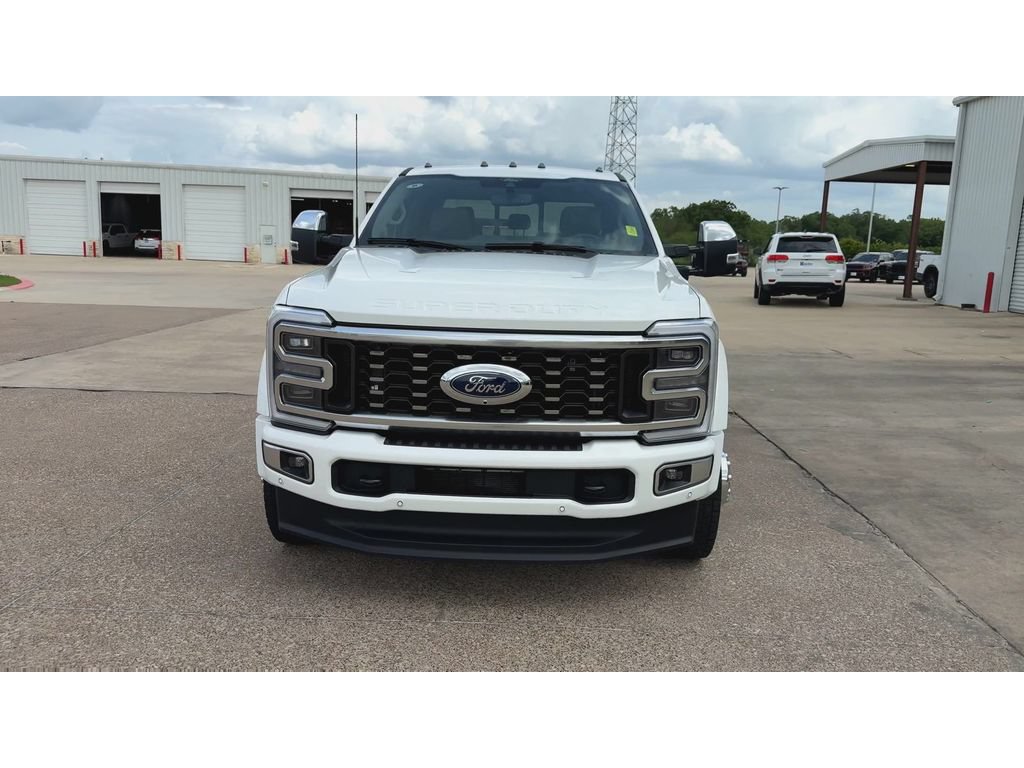 Used 2026 Ford F450 Platinum w/ Platinum Plus Package AWD/4WD image 3