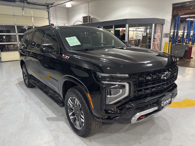 Used 2025 Chevrolet Suburban Z71 image 4