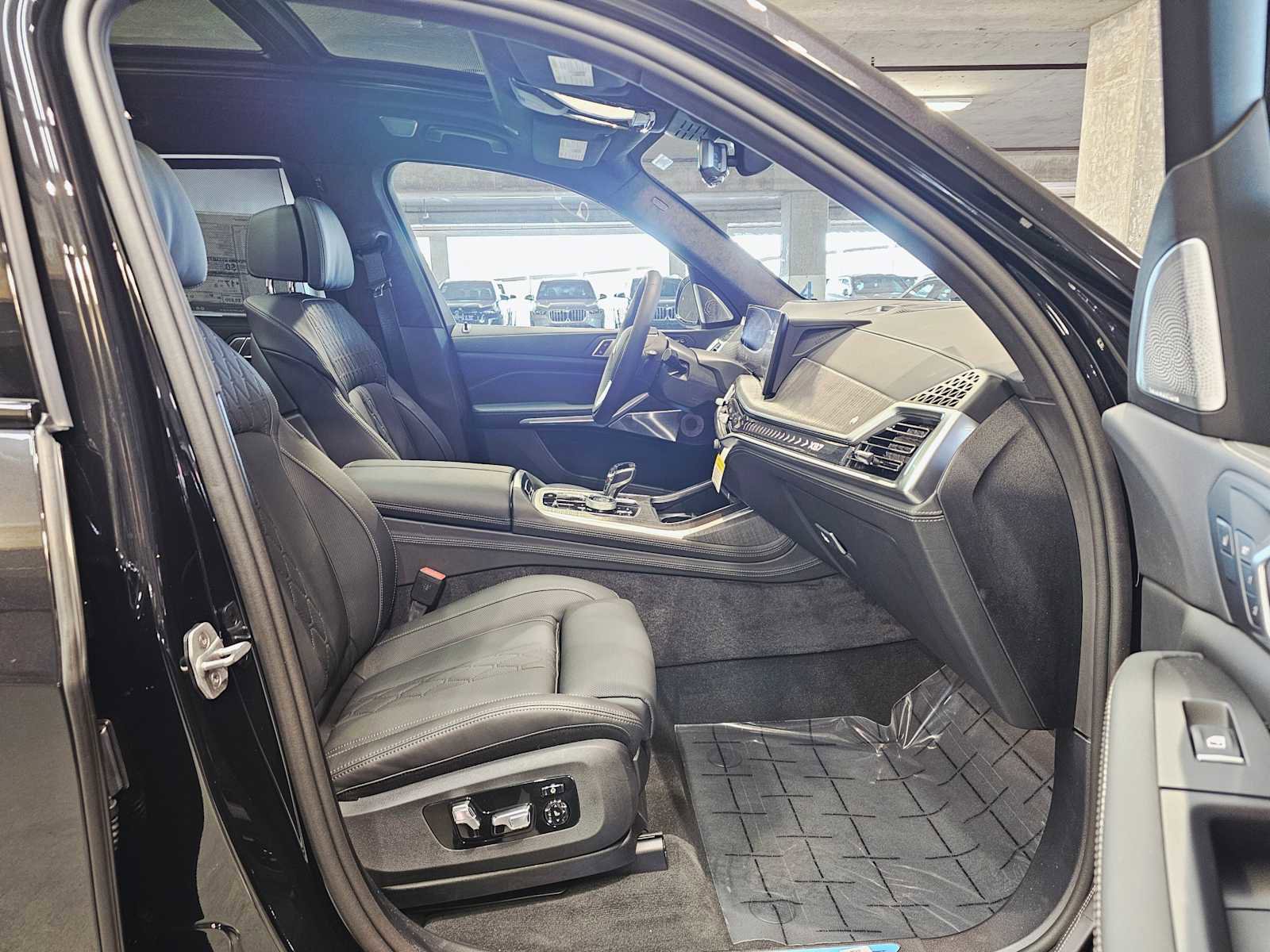 New 2026 BMW ALPINA XB7 image 28