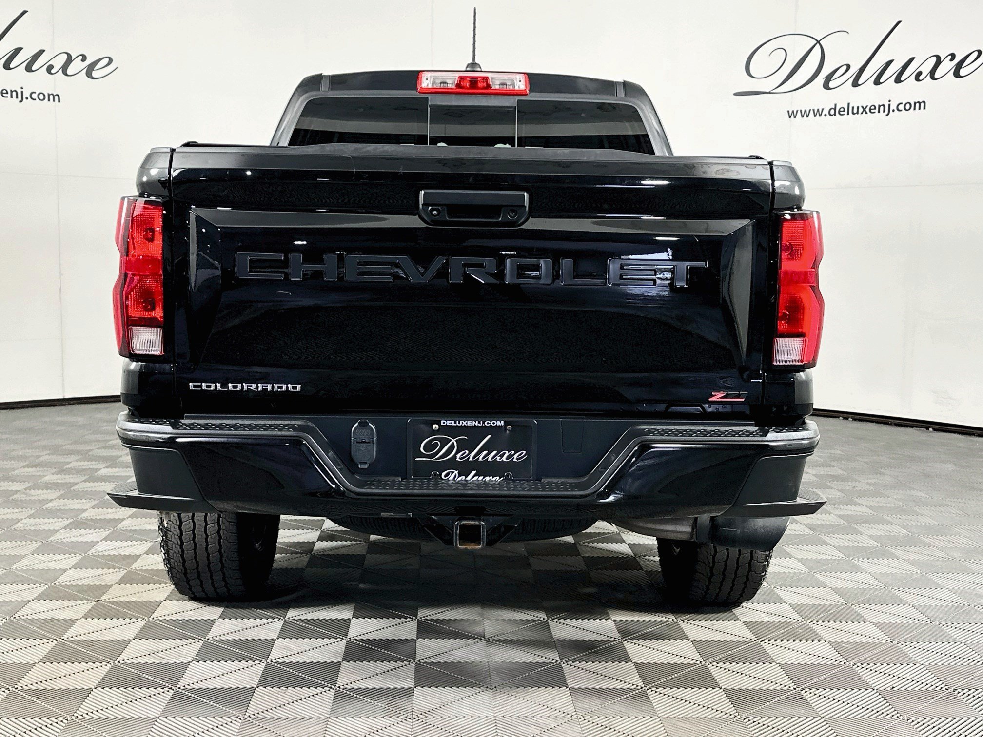 Used 2023 Chevrolet Colorado Z71 w/ Z71 Convenience Package 2 AWD/4WD image 5