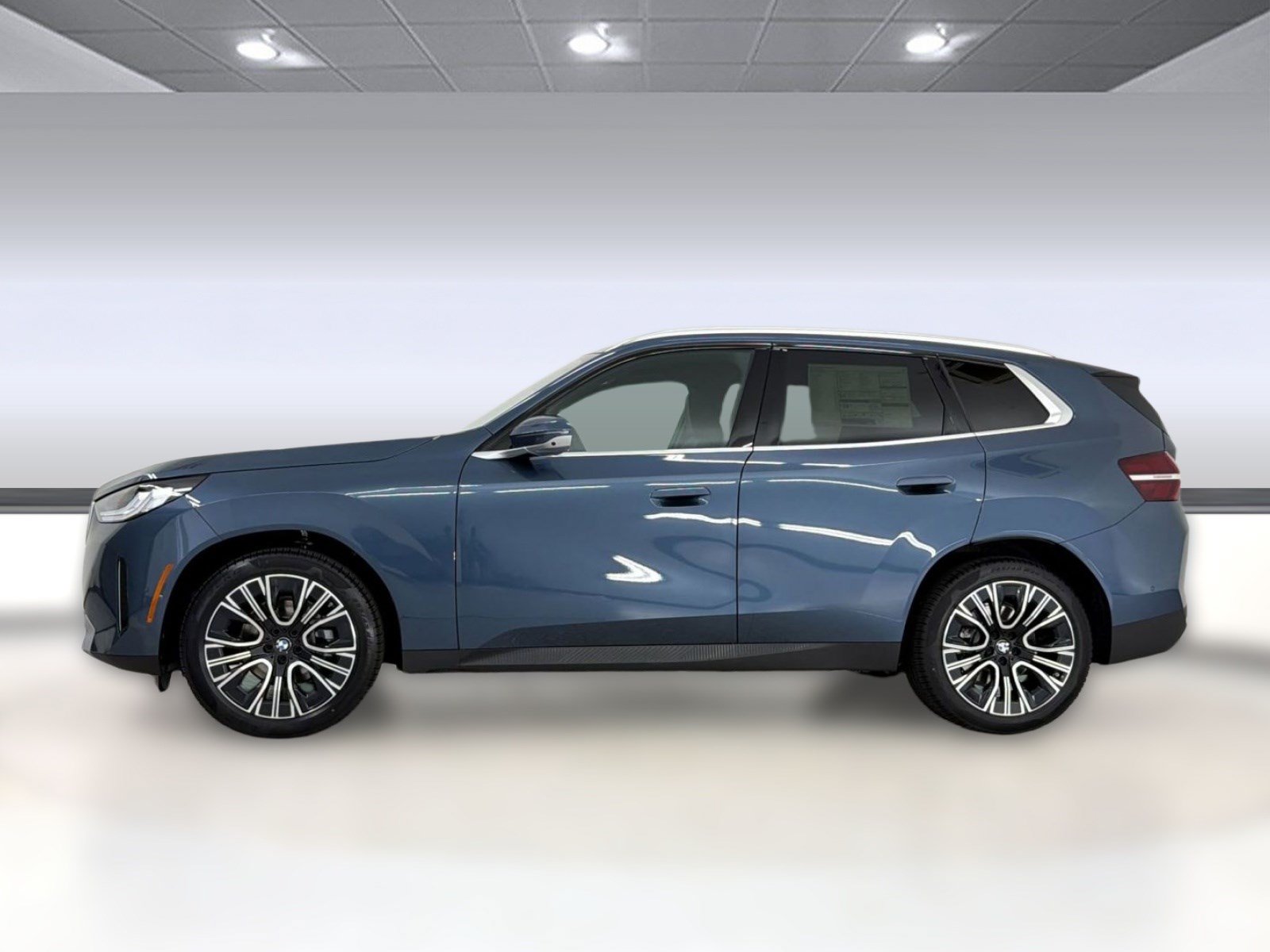 New 2026 BMW X3 xDrive30i w/ Premium Package AWD/4WD image 2