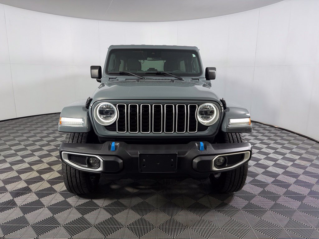 Used 2024 Jeep Wrangler Unlimited Sahara w/ Safety Group AWD/4WD image 3