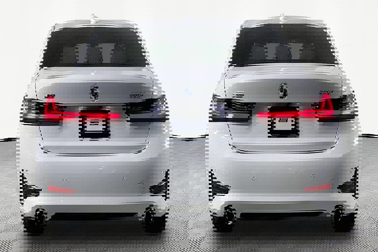 Used 2021 BMW 330i xDrive Sedan w/ Convenience Package image 7