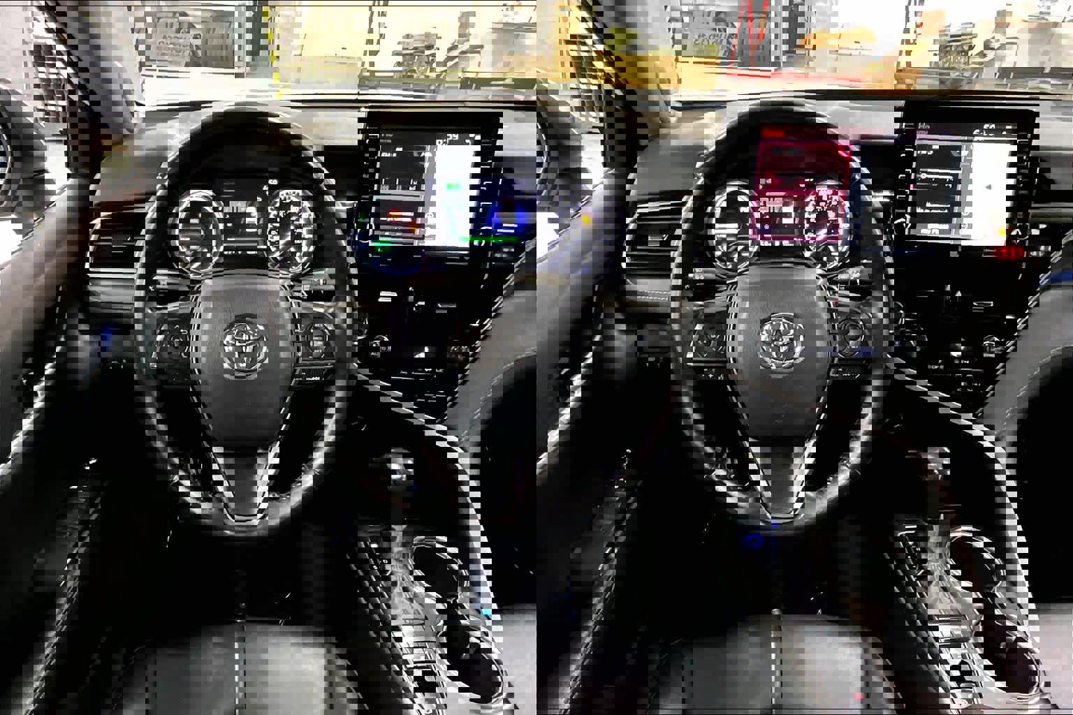 Used 2022 Toyota Camry XSE w/ Navigation Upgrade Package image 6